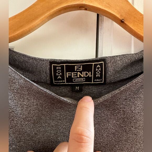 VINTAGE FENDI GREY SHORT SLEEVE LOGO TOP SIZE MEDIUM - Picture 3 of 7